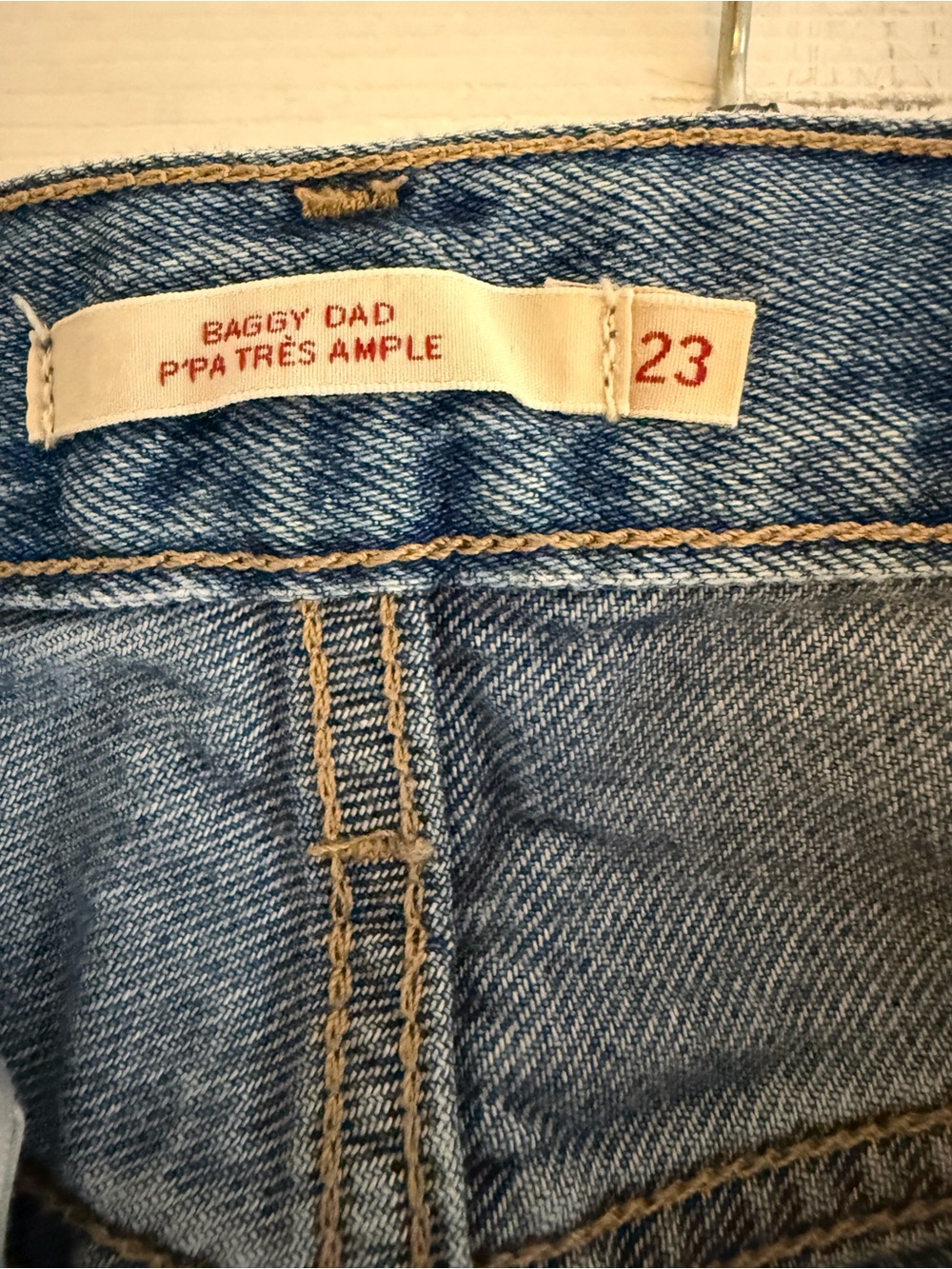 Levi's Baggy Dad Jean in shade Hold My Purse - Picture 4 of 5